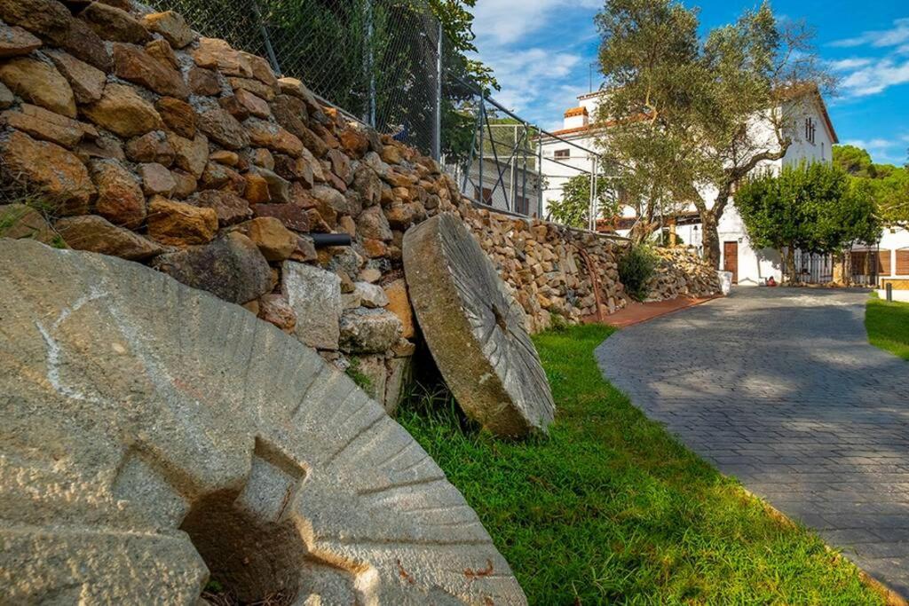Вилла Casa Rural Mas Del Gall - Casa Nova, Barcelona Тордера Экстерьер фото